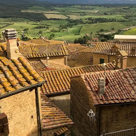 In Piazza * Casale Marittimo