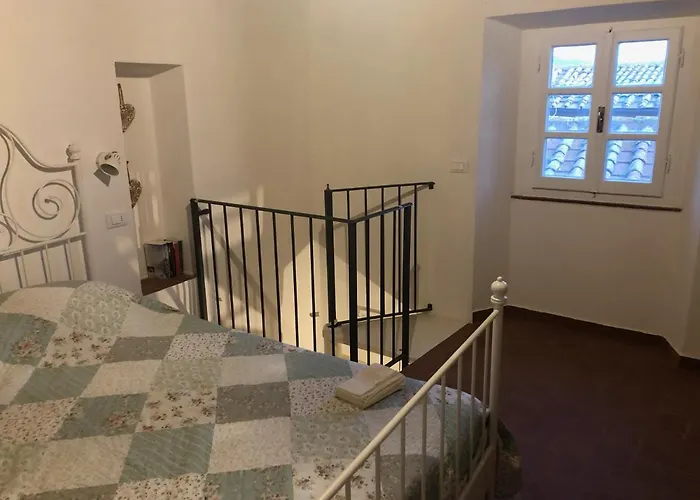 In Piazza Casale Marittimo